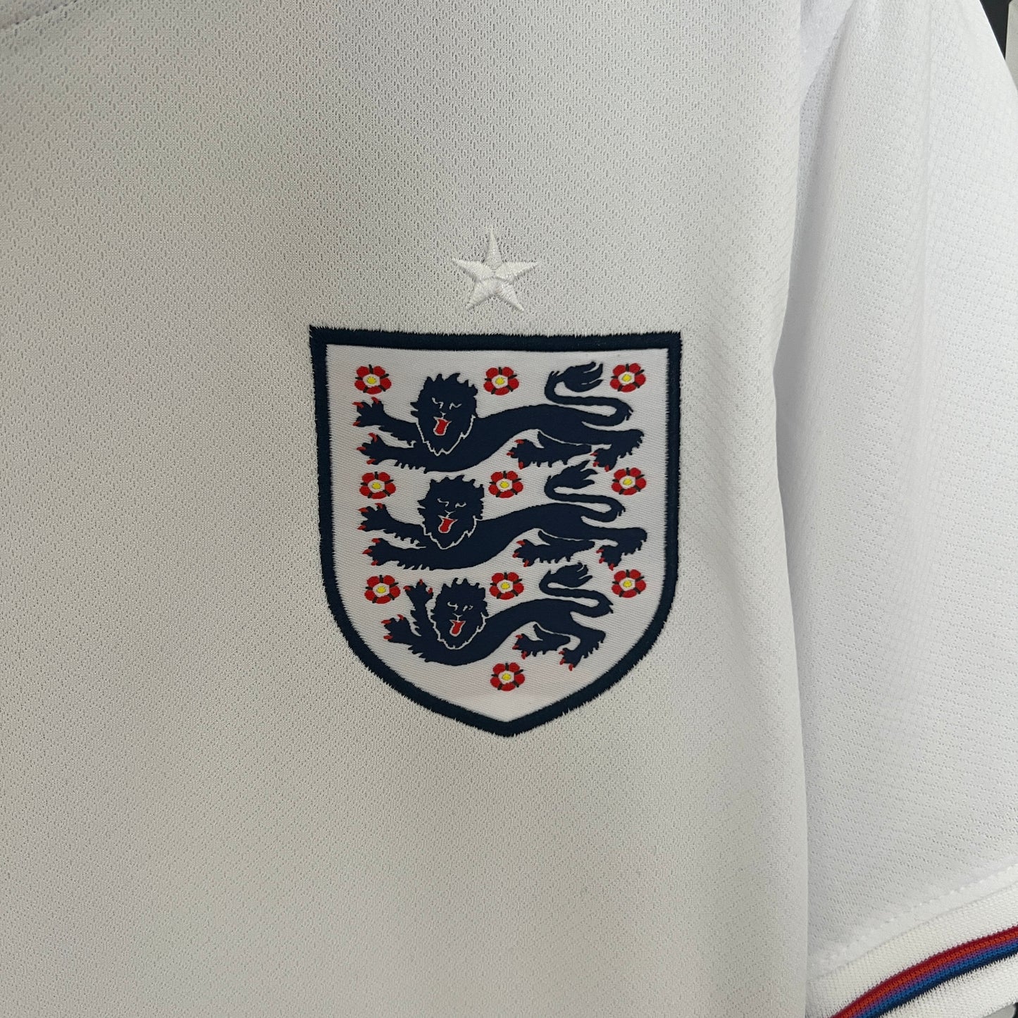 Camiseta Inglaterra primero equipación 24