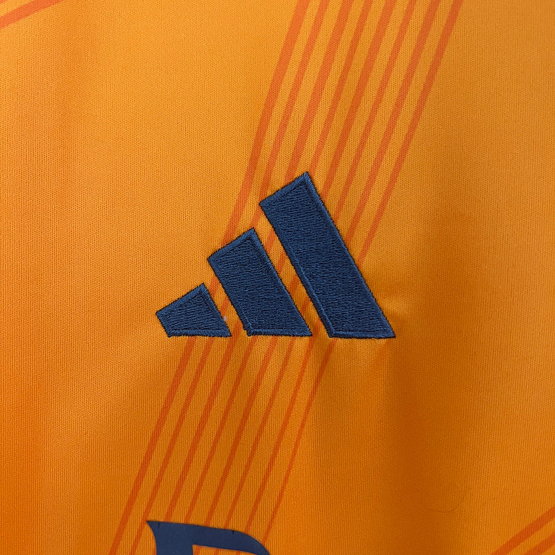 Camiseta Real Madrid segunda equipación 24-25