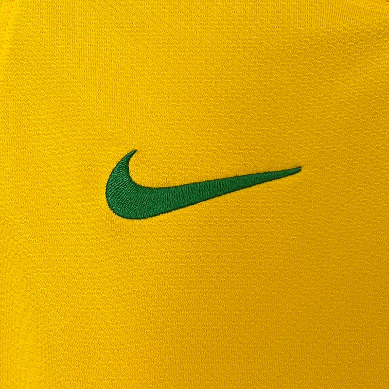 Camiseta Brasil retro 2010