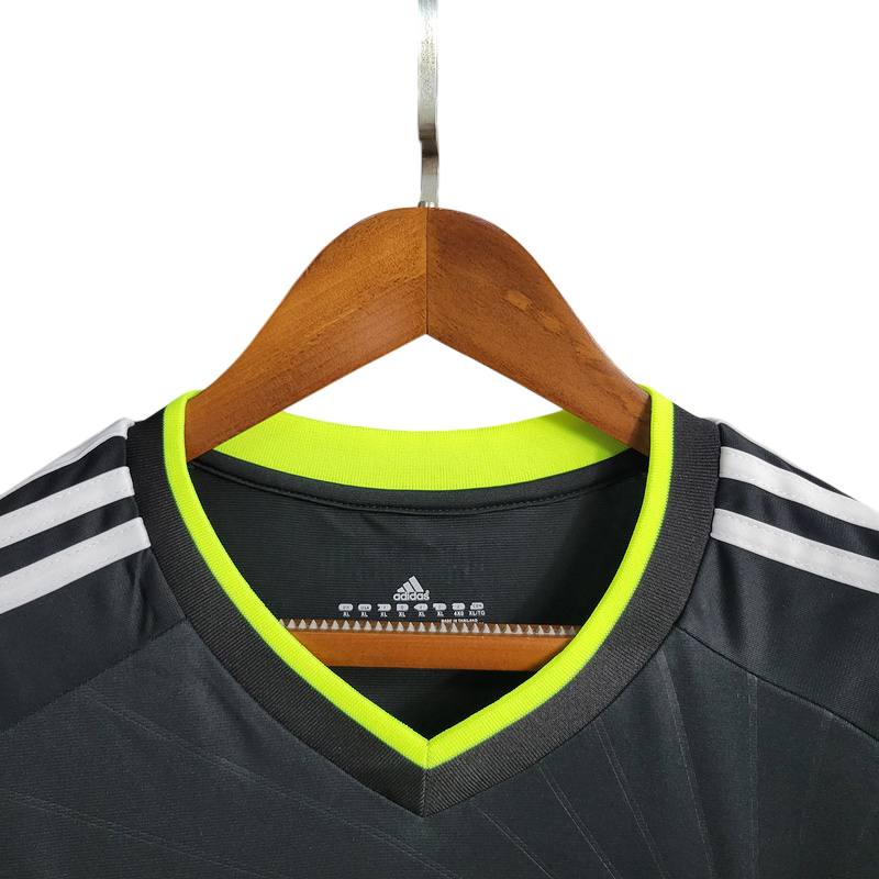 Camiseta Real Madrid 2010/11 – Segunda Equipación